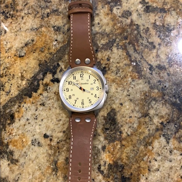 Men’s leather Columbia watch - Picture 2 of 6